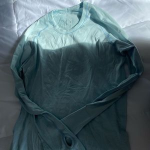 lululemon light blue swifty long sleeve